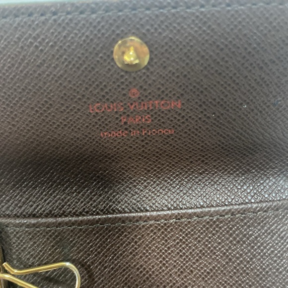 Louis Vuitton Keychain - Picture 4 of 13